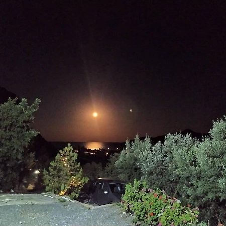 West Red Rock And View Leonidio Maisonette Studio מראה חיצוני תמונה