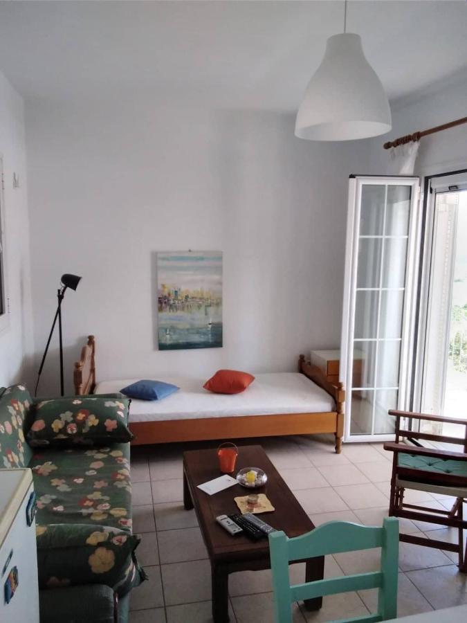 West Red Rock And View Leonidio Maisonette Studio מראה חיצוני תמונה