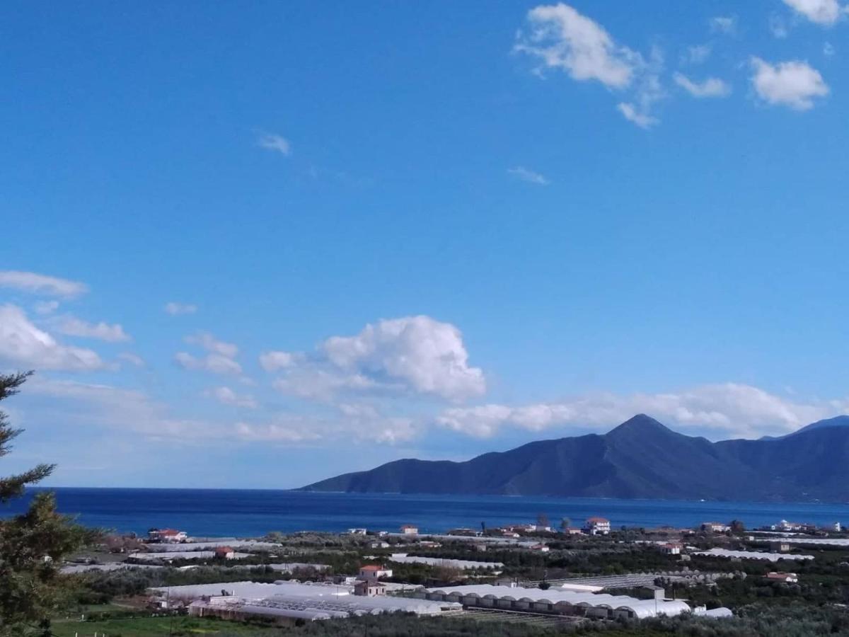 West Red Rock And View Leonidio Maisonette Studio מראה חיצוני תמונה